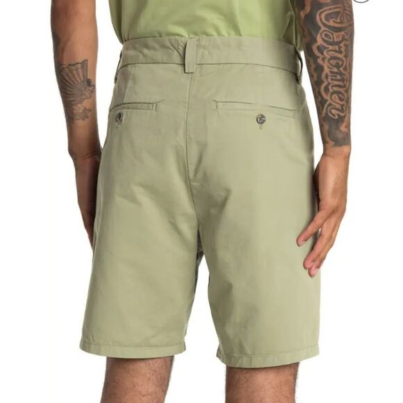 AMENDI Karl Shorts  Button Fly kaki Green NWT - Picture 2 of 5
